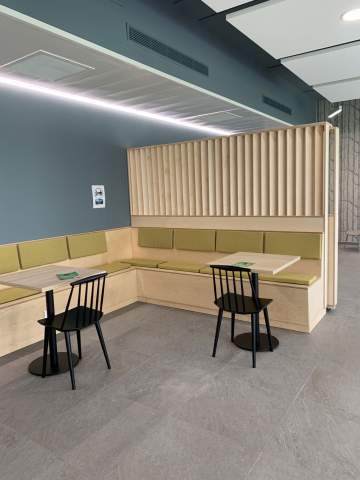 Banquette sur-mesure ultra design et facile d'entretien