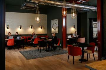 De superbes espaces de travail dans une ambiance lounge