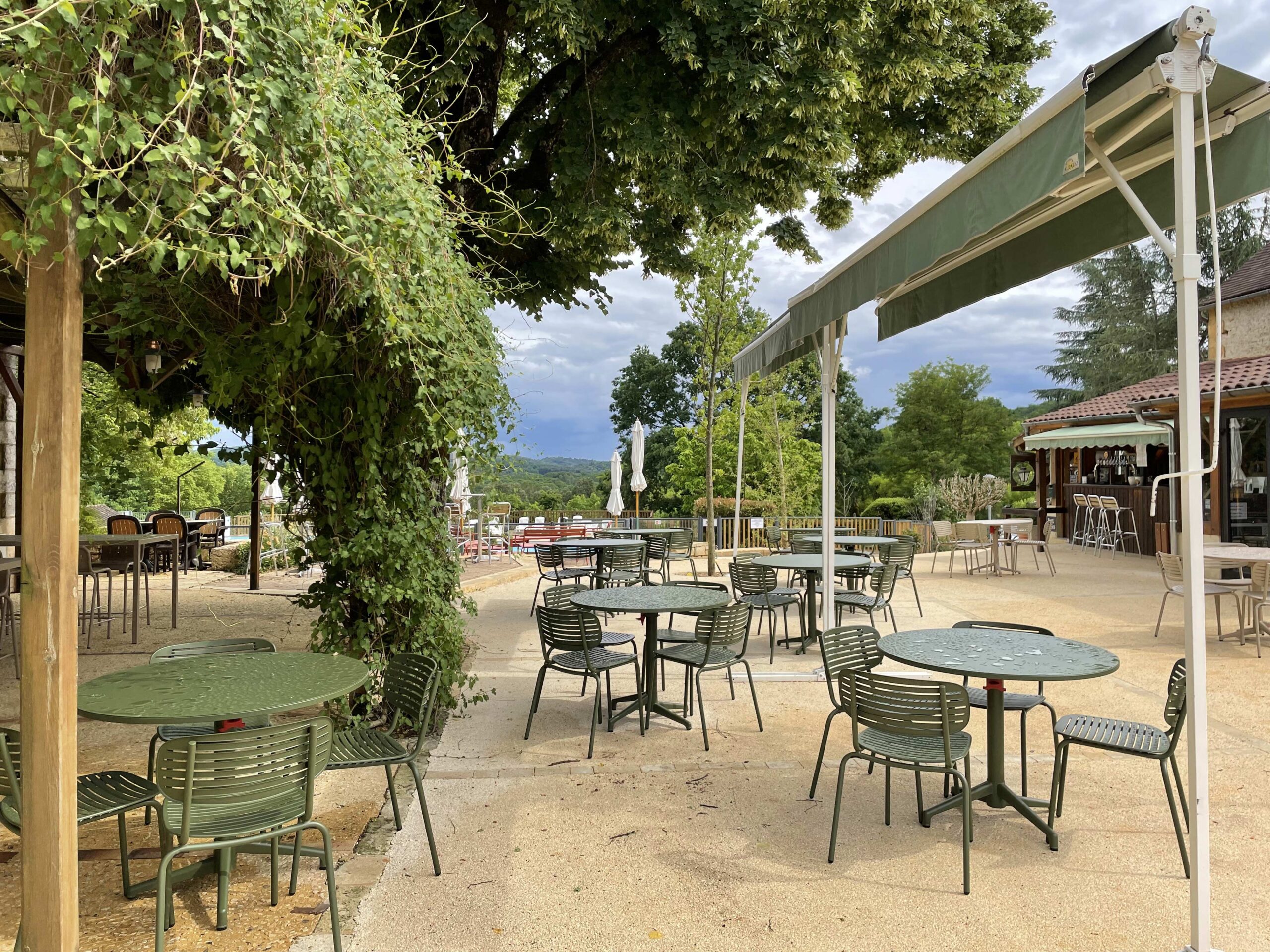 CAMPING LES GROTTES DE ROFFY – SARLAT