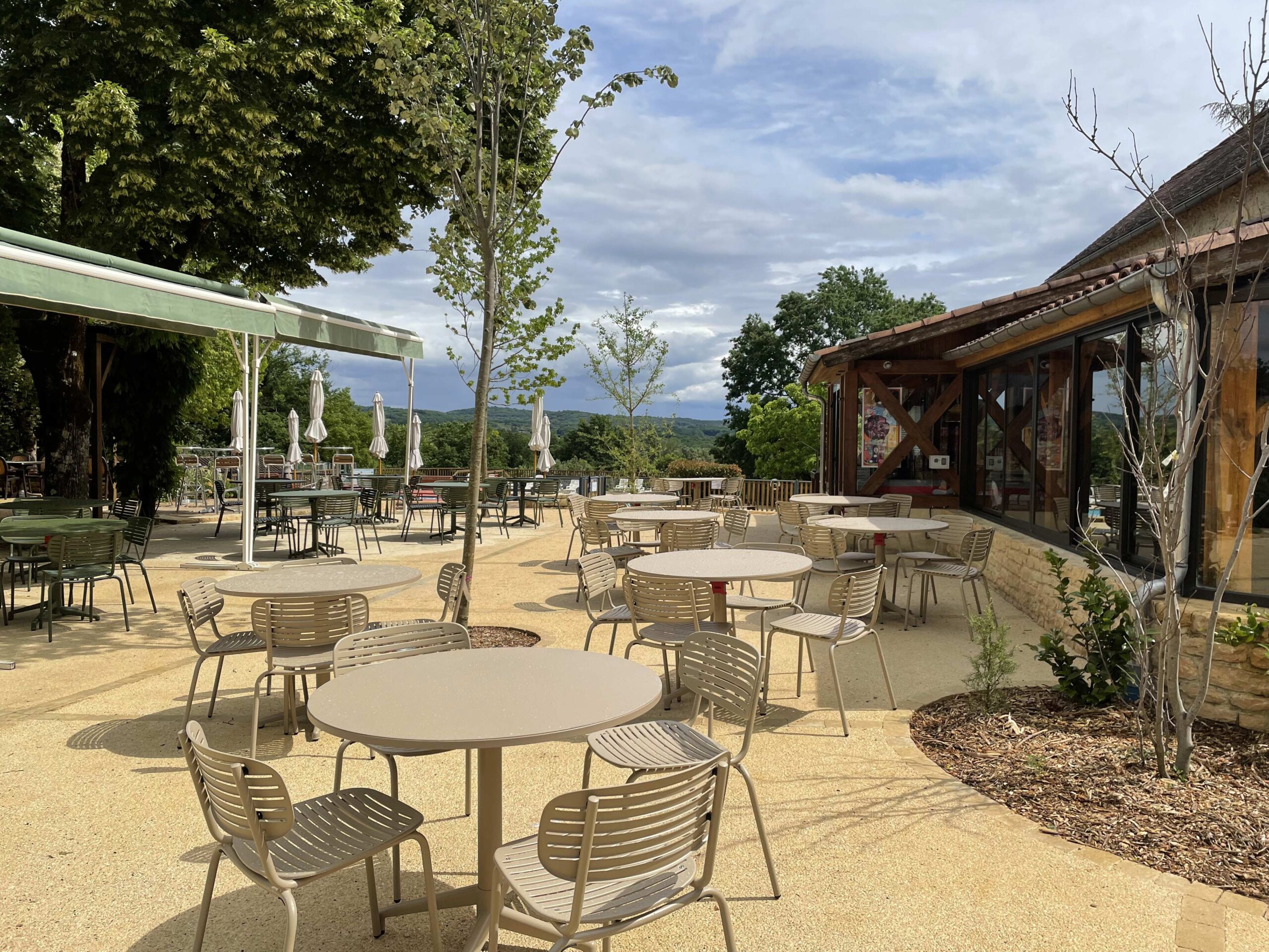 CAMPING LES GROTTES DE ROFFY – SARLAT